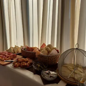  Hotel Valbella